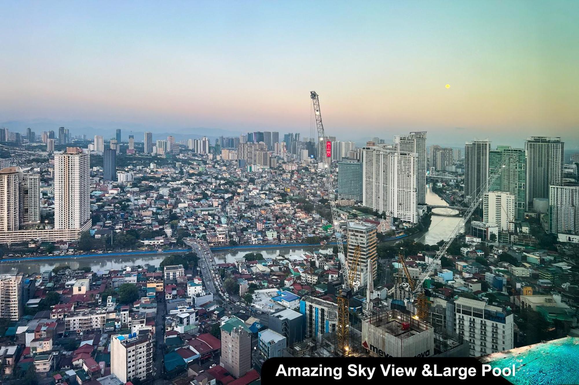 Century Spire Makati Aparthotel Makati City Exterior photo